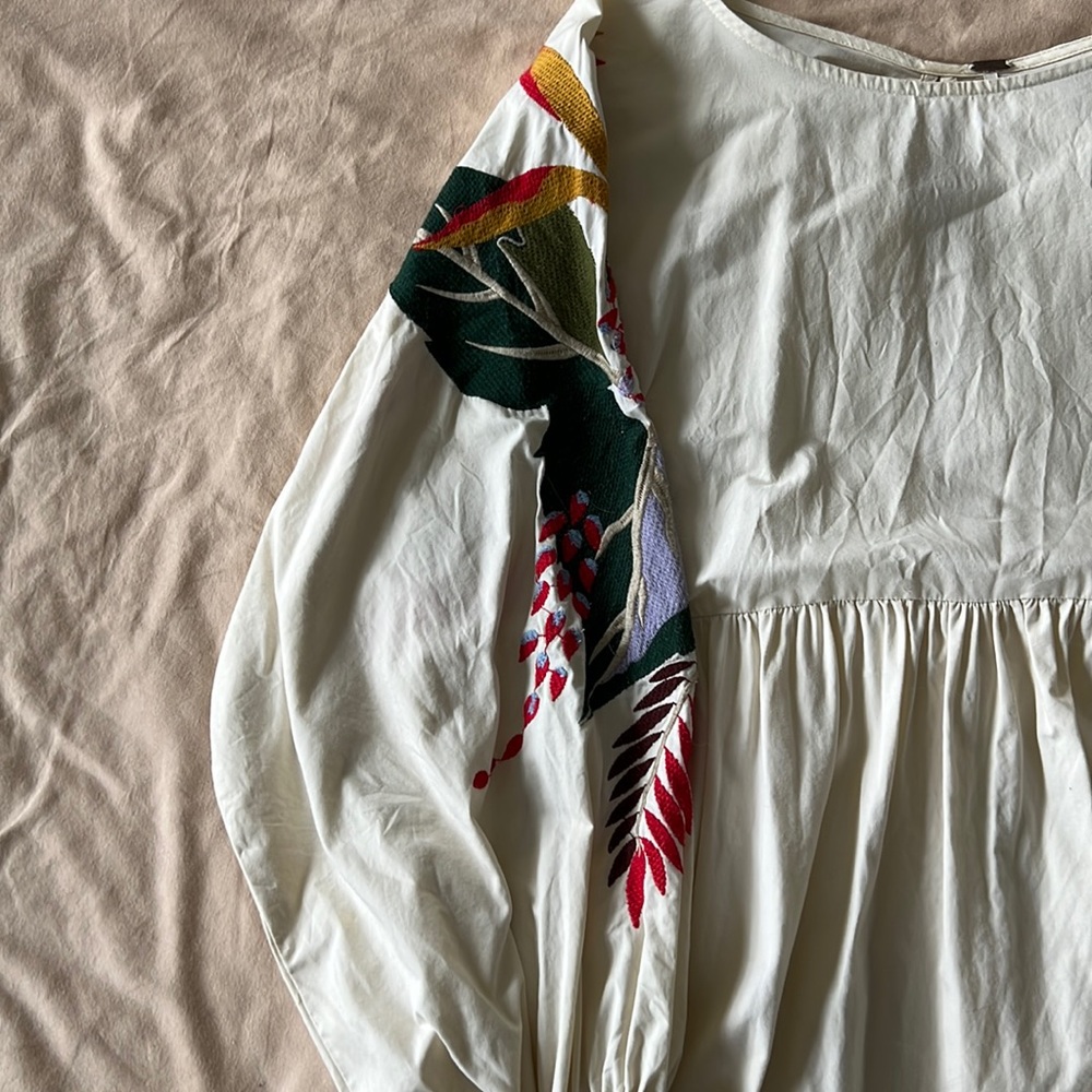 Free people embroidered floral dress, NWOT size M
